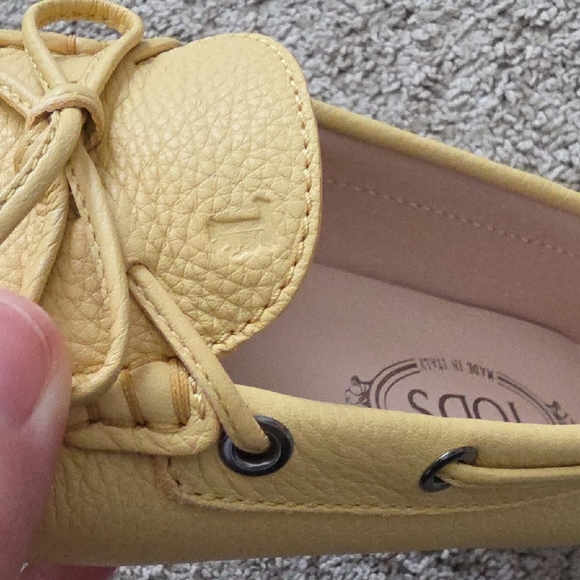 Tod's Mustard Leather Women's Loafers - Picture 3 of 3